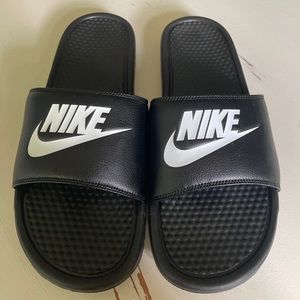 Nike Benassi JDI Slides Men, Size 13 - Black/White